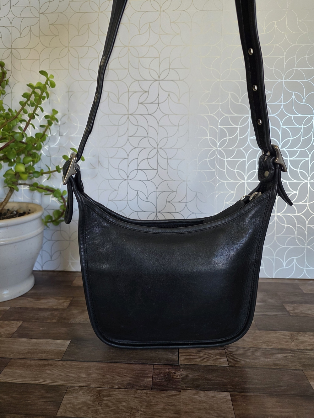 Vintage black leather Coach Janice's Legacy Bag - Picture 5 of 10